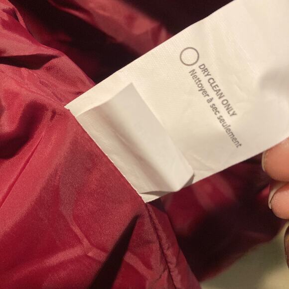 Vince Women's Asymmetrical Zip Puffer Jacket Size S Burgundy Red - Picture 6 of 6